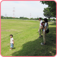 はらっパーク宮代を見学している様子