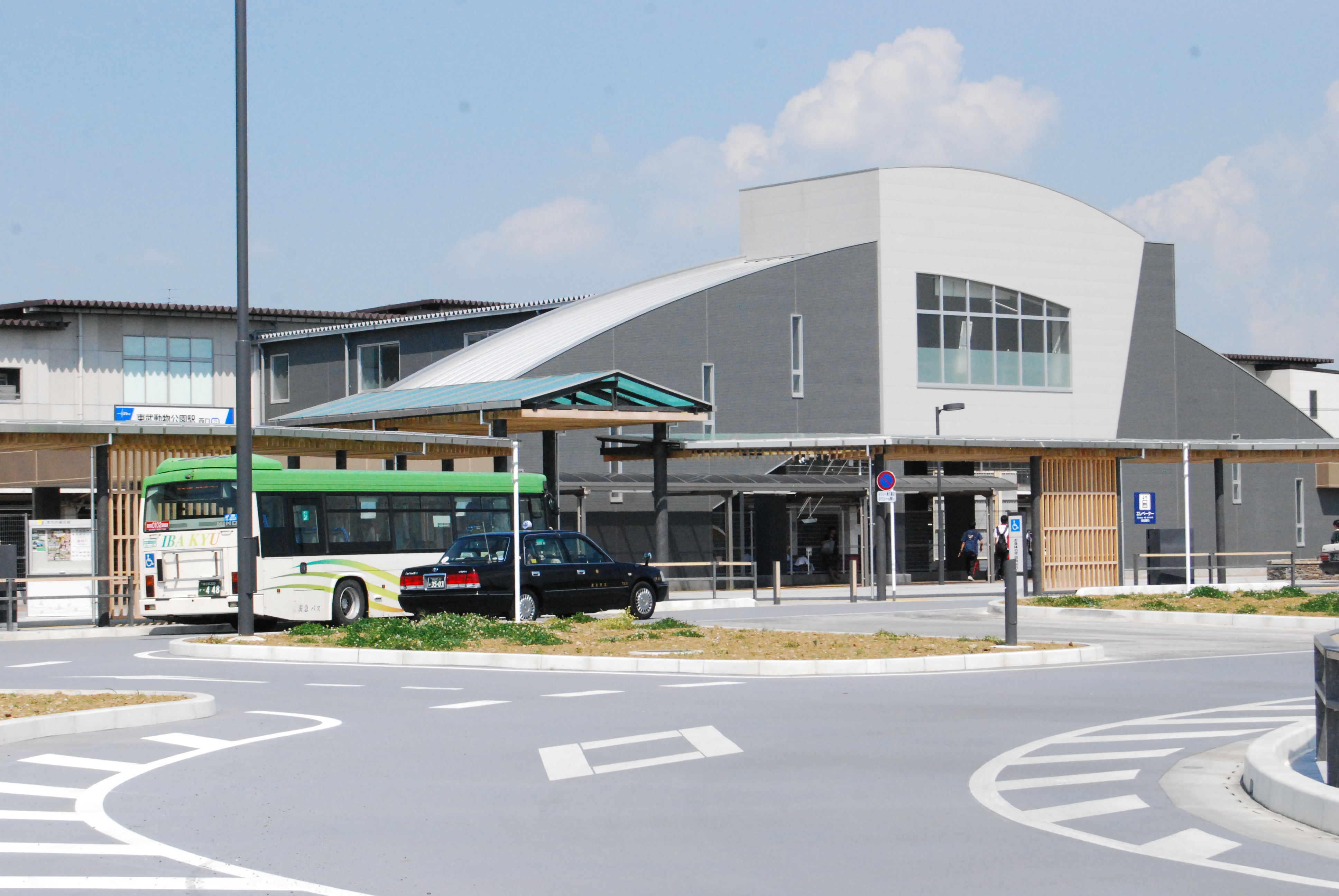 東武動物公園駅に西口駅前広場 みやしろで暮らそっ