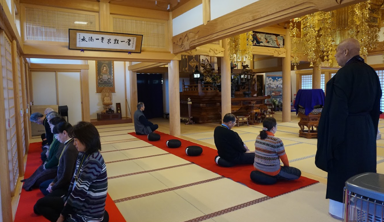 宝光寺で行われた和e輪eの座禅講座