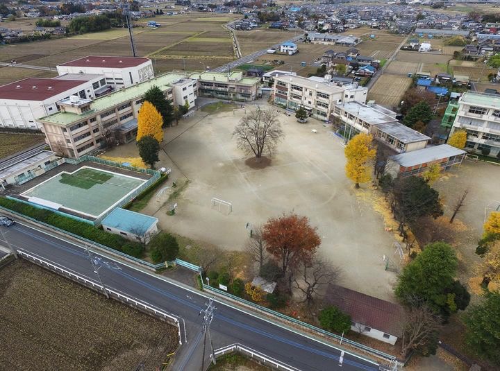 須賀小学校上空写真